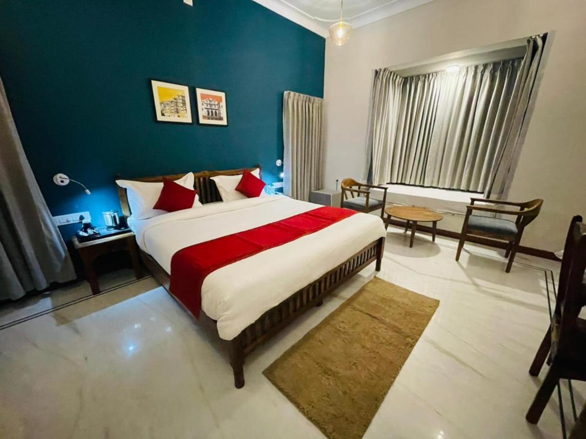 Dheergarh Palace Udaipur Eksteriør billede