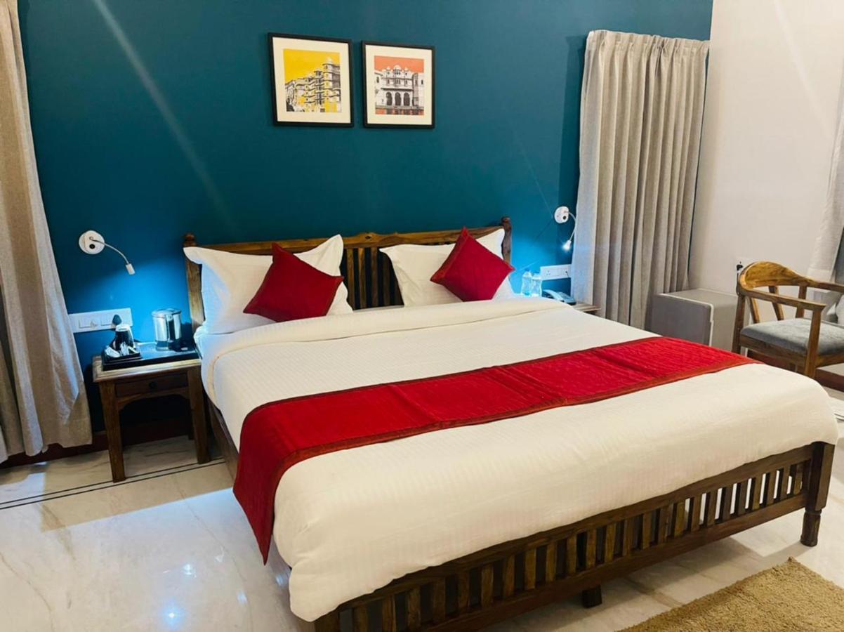 Dheergarh Palace Udaipur Eksteriør billede