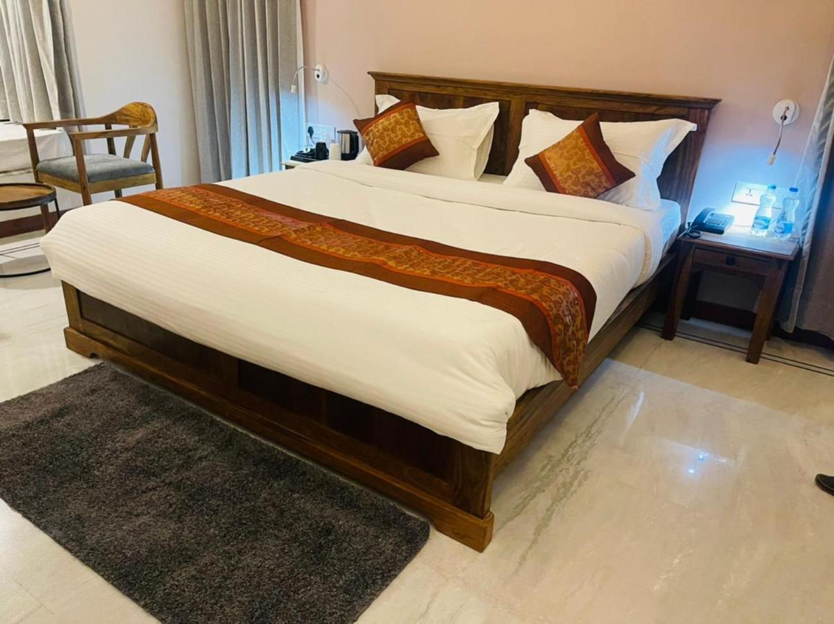 Dheergarh Palace Udaipur Eksteriør billede
